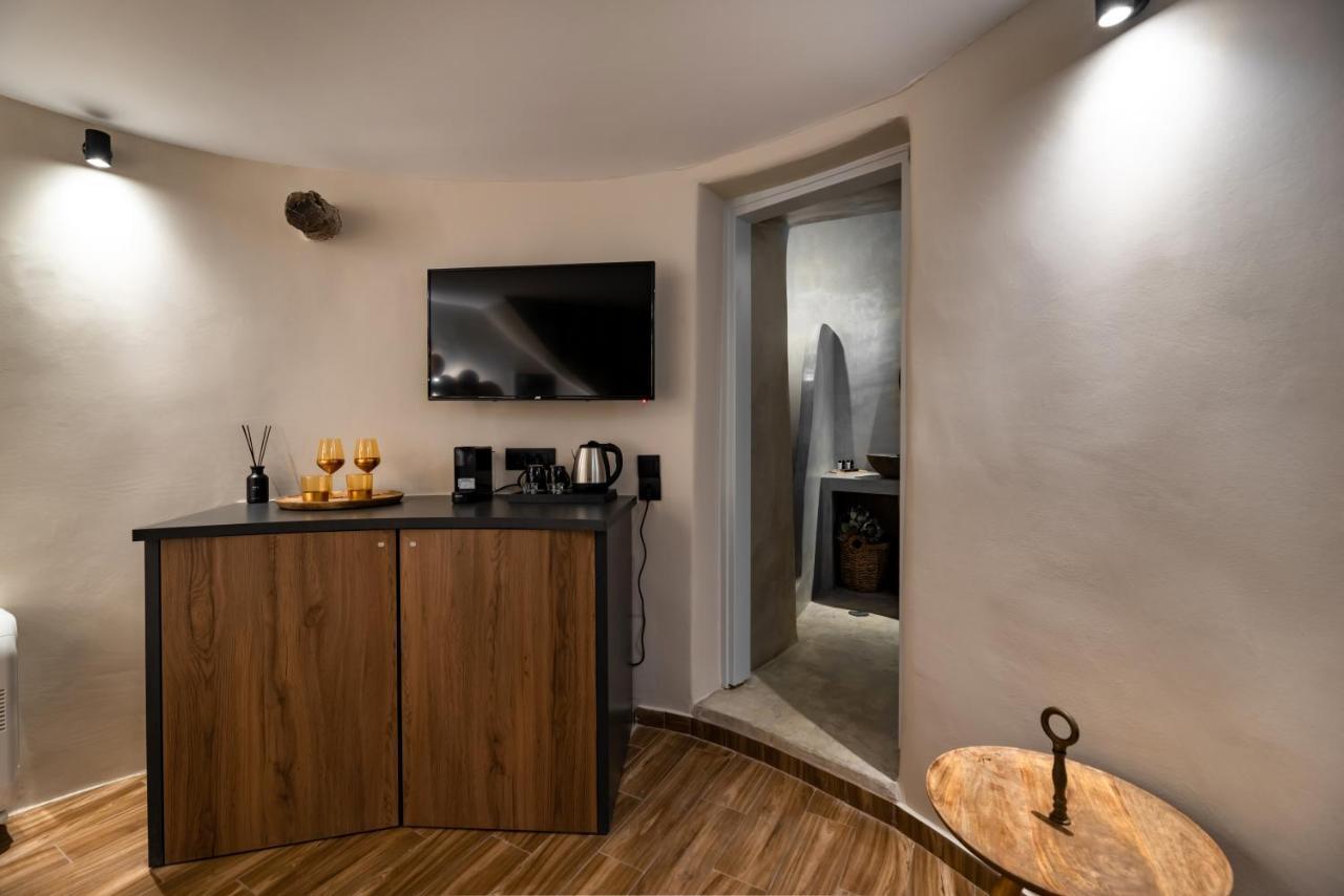 Lami Traditional Windmill - With Private Pool And Jacuzzi Pyrgos Kallistis Luaran gambar